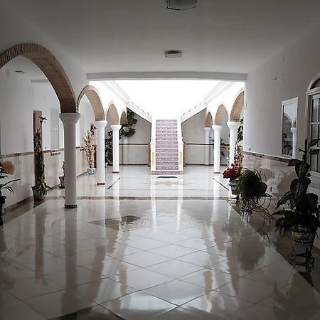 Hotel Hostal Los Arcos Chipiona Exterior foto